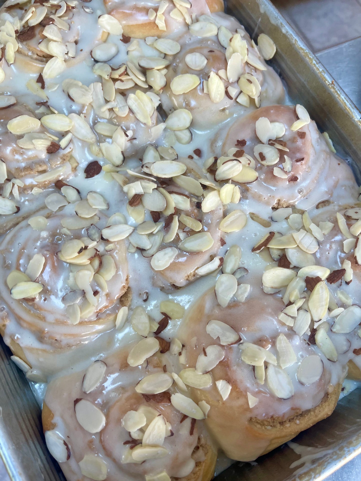 Almond Croissant Cinnamon Buns (box of 4)