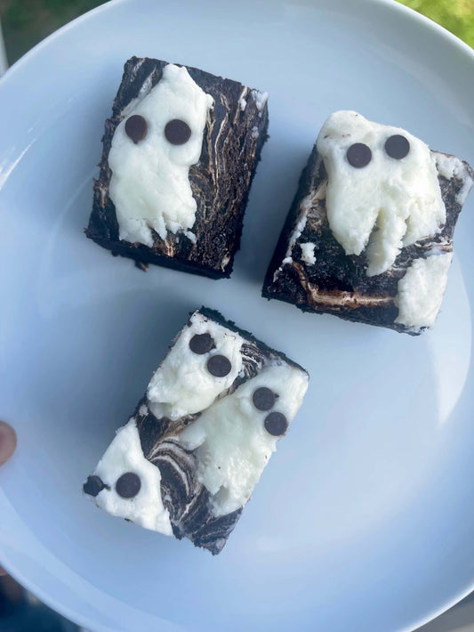 Spooky Marshmallow Ghost Brownie